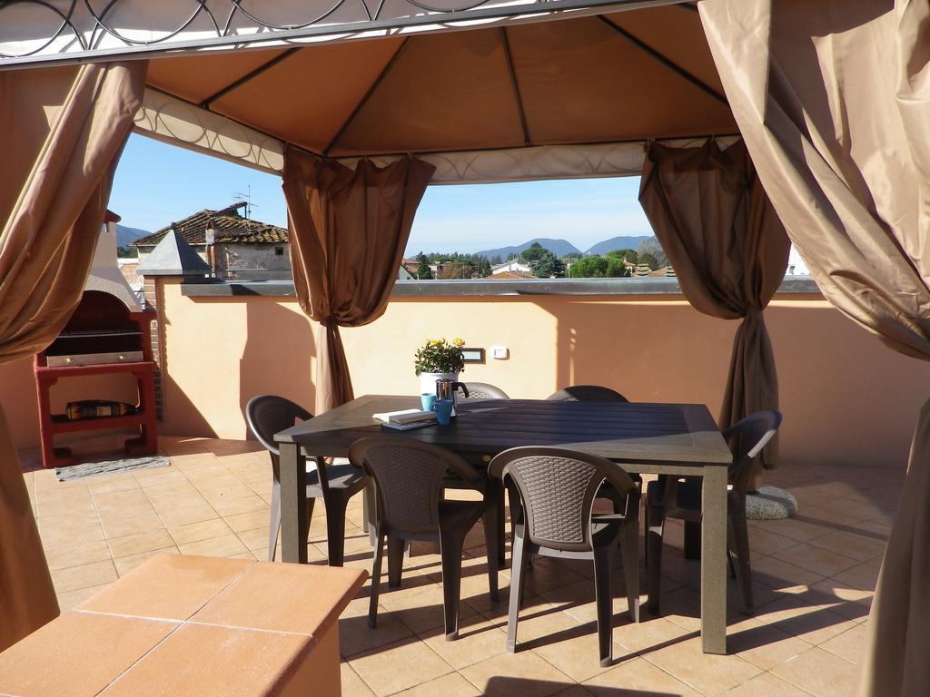 Ferienwohnung La Terrazza Lucca Zimmer foto